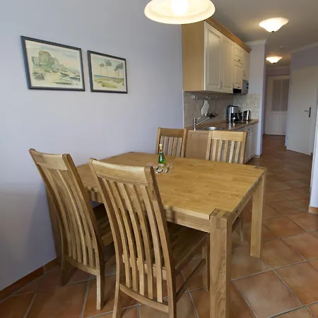 Meeresblick - Inklusive Saisonalem Privatem Strandkorb * Ostseebad Kühlungsborn
